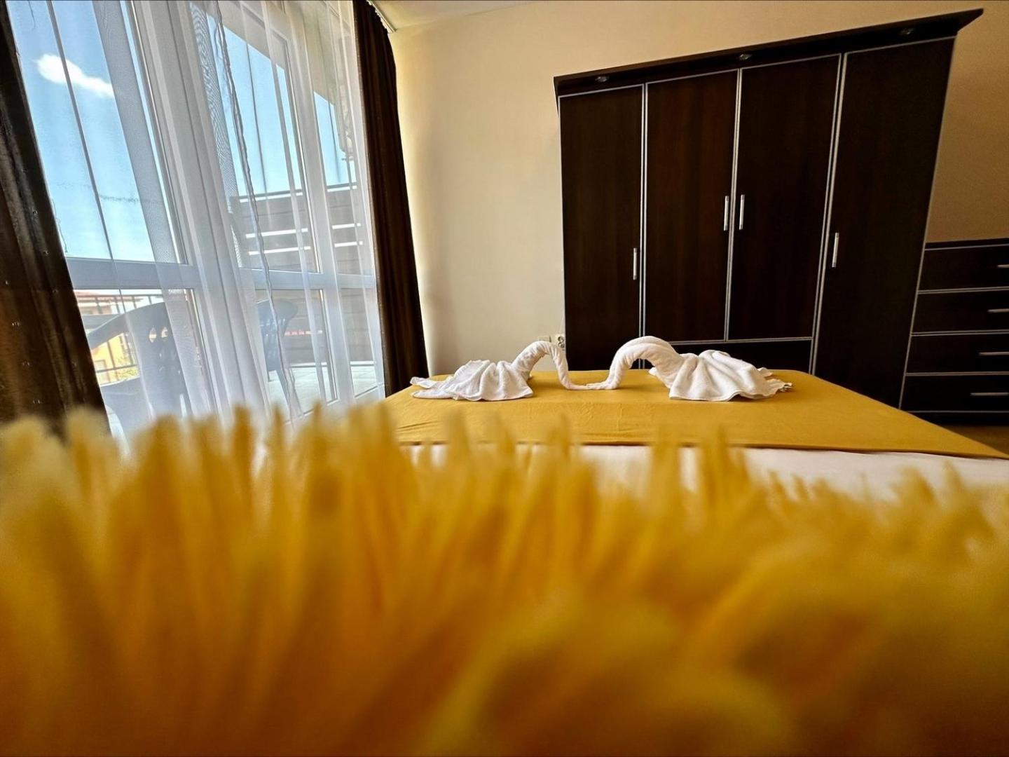 Menada Luxor Apartament *