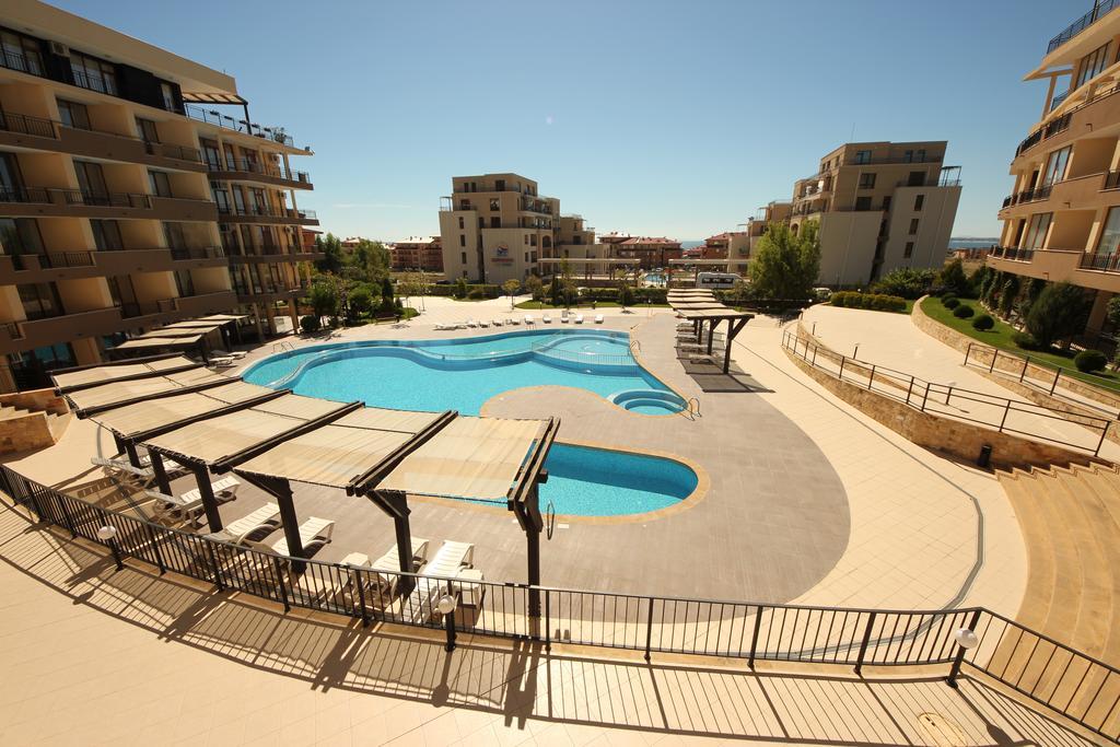 Menada Luxor *
